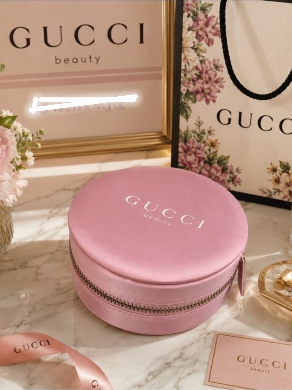 Gucci VIP Beauty Pink Round Travel Jewelry Case